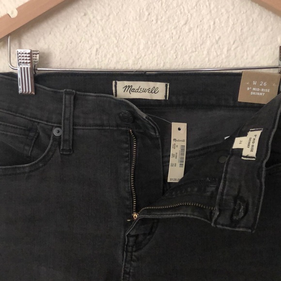 Madewell 9” Mid Rise Skinny Jeans - Picture 6 of 9